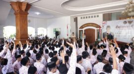 Menteri Pertahanan Prabowo Subianto berkunjung ke Pondok Pesantren Tremas Pacitan. (Dok. Tim Media Prabowo)