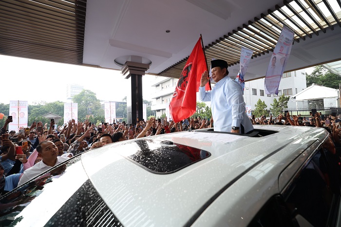 Calon presiden nomor urut dua Prabowo Subianto Menghadiri acara Deklarasi Nasional Gerakan Muslim Persatuan Indonesia Cinta Tanah Air (Gempita) di Grand Sudirman Ballroom. (Dok. Tim Media Prabowo-Gibran)  