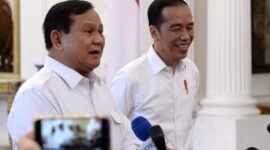 Calon Presiden No Urut 02, Prabowo Subianto bersama Presiden Jokowi. (Dok. Presidenri.go.id)