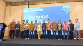 Foto : Seminar Nasional PPJKI-BPKH 2025 yang diselenggarakan oleh Perkumpulan Praktisi Jasa Keuangan Indonesia (PPJKI) bersama Badan Pengelola Keuangan Haji (BPKH) dan dihadiri para profesional keuangan, akademisi, dan regulator di bidang investasi syariah di Ballroom The Ritz Carlton, Mega Kuningan, Jakarta. (24/4/25) (Doc.Ist)